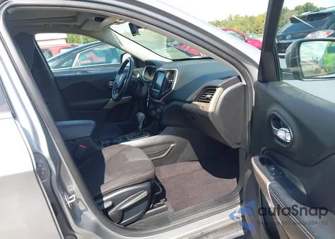 2017 Jeep Cherokee Latitude Fwd из США, поврежденный, VIN 1C4PJLCB0HW642401